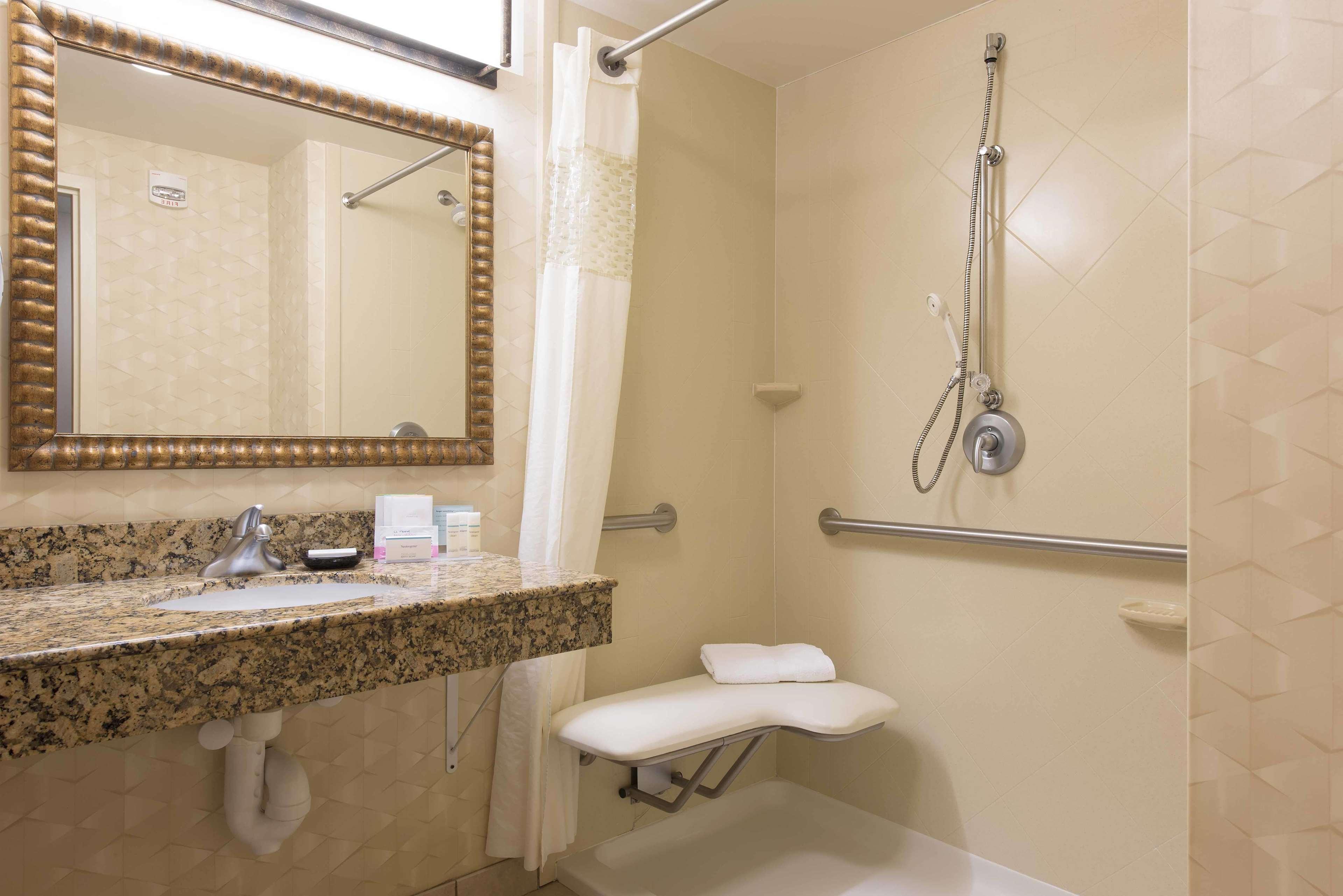 Hampton Inn And Suites Indianapolis-Fishers Exterior photo